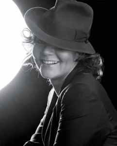 LINA CANTILLO. DISEÑADORA DE MODAS.